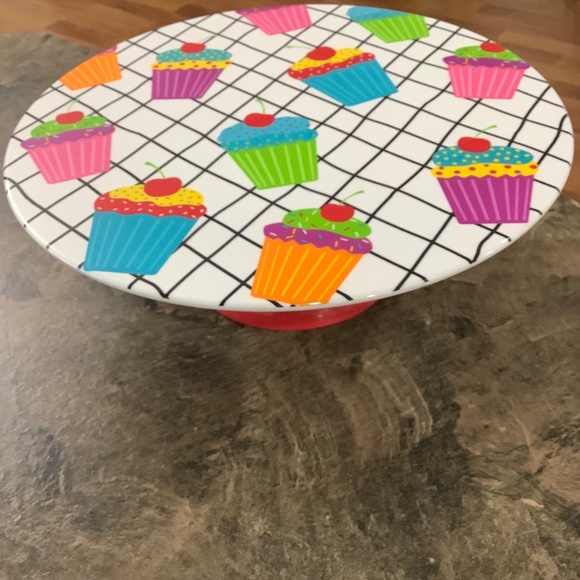 Cupcake (or cake) Stand 38 inches around - Picture 8 of 9